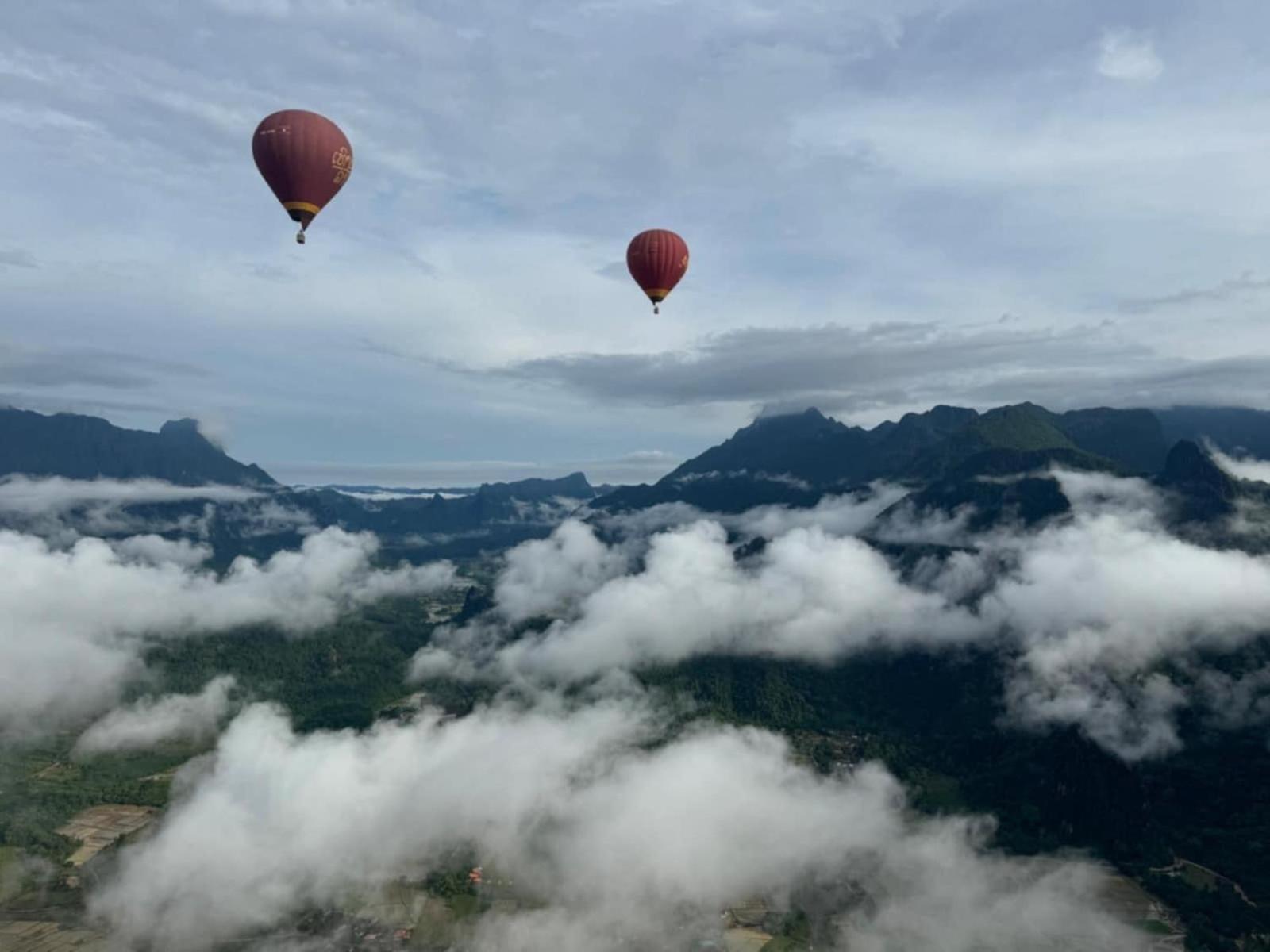 Sky Hotel Vang Vieng Exterior foto